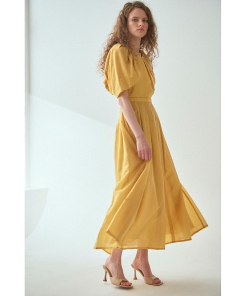 美品　エステラケー　Lizzie Dress バルーンケープカットアウトドレス Lizzie Dress バルーンケープカットアウトドレス（ワンピース