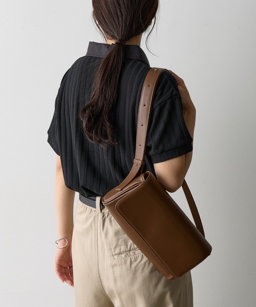 COLONY 2139（コロニートゥーワンスリーナイン）の「布帛ポロ衿リブトップス（ポロシャツ・レディース・ブラック/ホワイト/ブラウン/ピンク・FREE）」の8枚目の写真