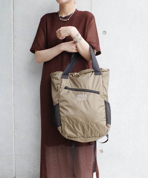 FREDRIK PACKERS（フレドリックパッカーズ）の「【FREDRIK PACKERS】70D 2WAY PACKPACK 70デニール ツーウェイ バックパック（バックパック/リュック・レディース・ブラック/カーキ・FREE）」の2枚目の写真
