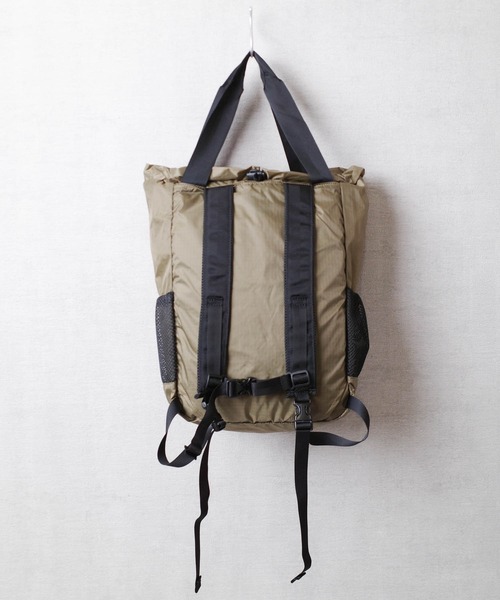 FREDRIK PACKERS（フレドリックパッカーズ）の「【FREDRIK PACKERS】70D 2WAY PACKPACK 70デニール ツーウェイ バックパック（バックパック/リュック・レディース・ブラック/カーキ・FREE）」の14枚目の写真