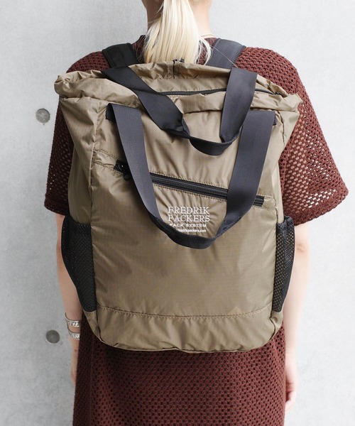 FREDRIK PACKERS（フレドリックパッカーズ）の「【FREDRIK PACKERS】70D 2WAY PACKPACK 70デニール ツーウェイ バックパック（バックパック/リュック・レディース・ブラック/カーキ・FREE）」の11枚目の写真