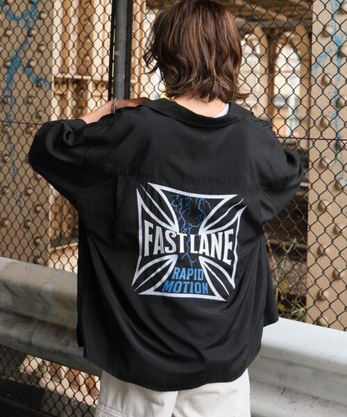 WEGO（ウィゴー）の「WEGO/オープンカラーグラフィックシャツ（シャツ/ブラウス・メンズ・ブラック系その他/ブラック・MEDIUM/LARGE）」の4枚目の写真