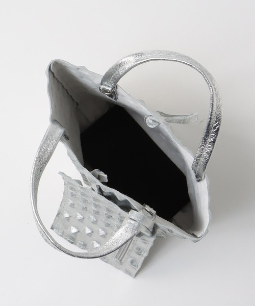 Cepica（セピカ）の「牛床革エンボスミニトート（トートバッグ・レディース・ブラック/シルバー・FREE）」の8枚目の写真