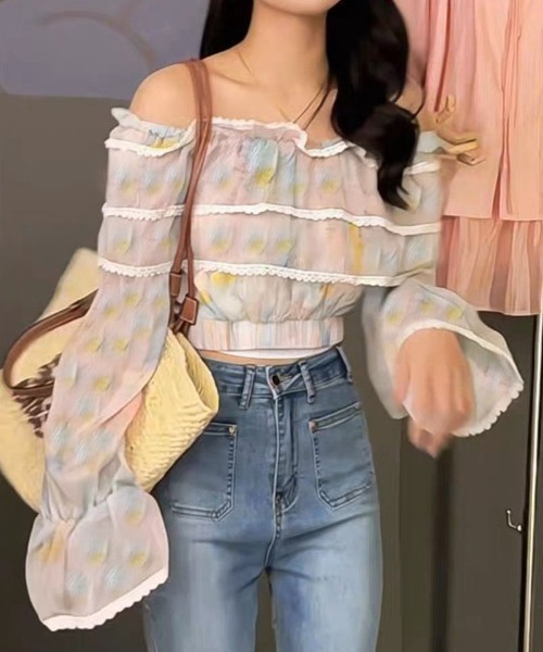 gossip！ロサンゼルス（ゴシップロサンゼルス）の「パレットカラー オフショルロングスリーブトップス（シャツ/ブラウス・レディース・マルチ・FREE）」の2枚目の写真