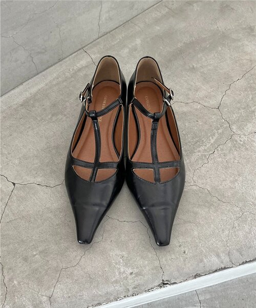 再入荷】Tストラップフラットパンプス（パンプス）｜CAPRICIEUX