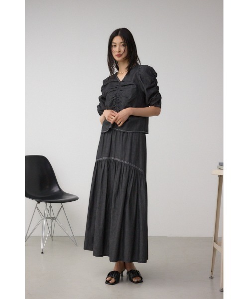 AZUL by moussy（アズールバイマウジー）の「フロントギャザースリーブブラウス（シャツ/ブラウス・レディース・ダークブルー/ブラック・FREE）」の5枚目の写真