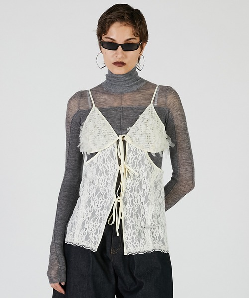 レースカットアウトキャミトップ / Lace Cut-Out Camisole Top
