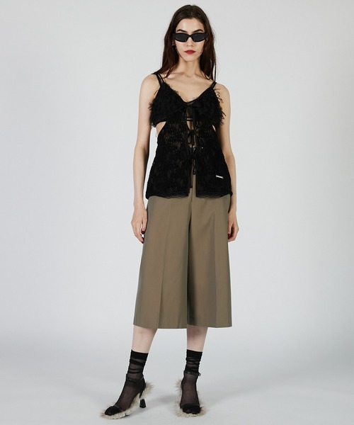 PRANK PROJECT(プランクプロジェクト)の「レースカットアウトキャミトップ / Lace Cut-Out Camisole Top(キャミソール・レディース・ブラック/ホワイト・FREE)」の4枚目の写真