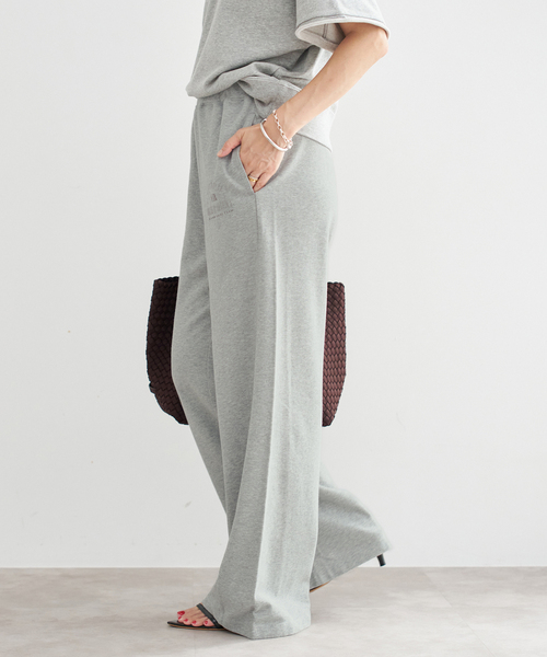 IENA（イエナ）の「フレンチテリーストレートパンツ（スウェットパンツ・レディース・アイボリー/チャコールグレー・38/36）」の7枚目の写真