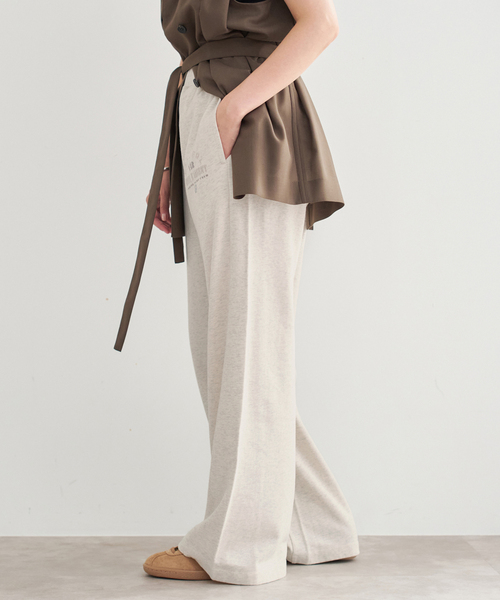 IENA（イエナ）の「フレンチテリーストレートパンツ（スウェットパンツ・レディース・アイボリー/チャコールグレー・38/36）」の14枚目の写真