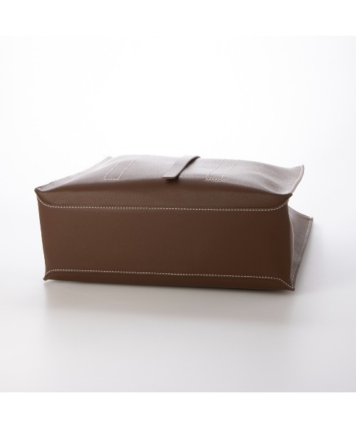 Tomieco(トミエコ)の「A4対応 LEATHER トートバッグ 本革 スクエア(ショルダーバッグ・レディース・ブラウン/ダークブラウン/ベージュ/ブラック・FREE)」の11枚目の写真