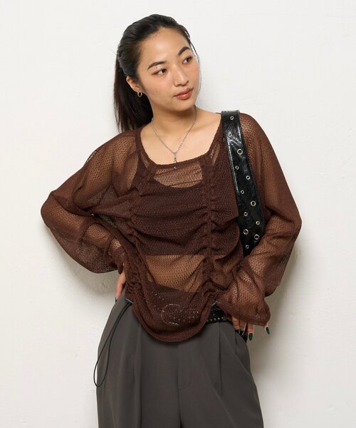 WHO'S WHO gallery(フーズフーギャラリー)の「コードデザインニットソートップス(Tシャツ/カットソー・レディース・アイボリー/ブラック/ブラウン・FREE)」の1枚目の写真