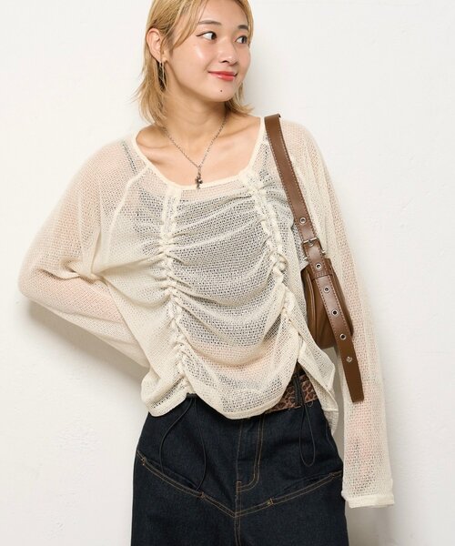 WHO'S WHO gallery(フーズフーギャラリー)の「コードデザインニットソートップス(Tシャツ/カットソー・レディース・アイボリー/ブラック/ブラウン・FREE)」の4枚目の写真