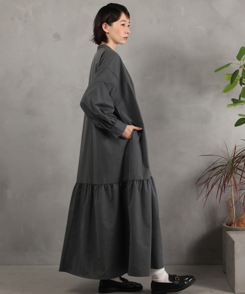 DRAW(ドロー)の「DRAW(ドロー) / スタンドカラー ロングシャツワンピース(シャツワンピース・レディース・ブラック/グレー・MEDIUM/LARGE)」の14枚目の写真