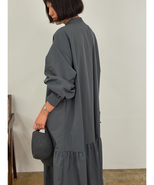 DRAW(ドロー)の「DRAW(ドロー) / スタンドカラー ロングシャツワンピース(シャツワンピース・レディース・ブラック/グレー・MEDIUM/LARGE)」の20枚目の写真