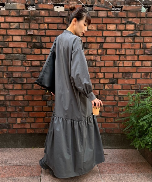 DRAW(ドロー)の「DRAW(ドロー) / スタンドカラー ロングシャツワンピース(シャツワンピース・レディース・ブラック/グレー・MEDIUM/LARGE)」の9枚目の写真