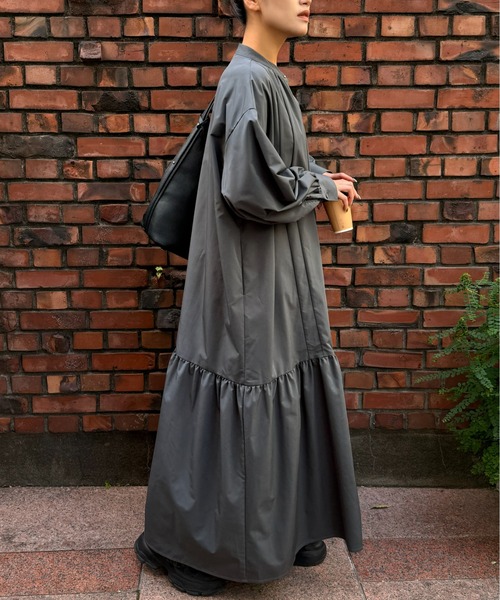 DRAW(ドロー)の「DRAW(ドロー) / スタンドカラー ロングシャツワンピース(シャツワンピース・レディース・ブラック/グレー・MEDIUM/LARGE)」の11枚目の写真