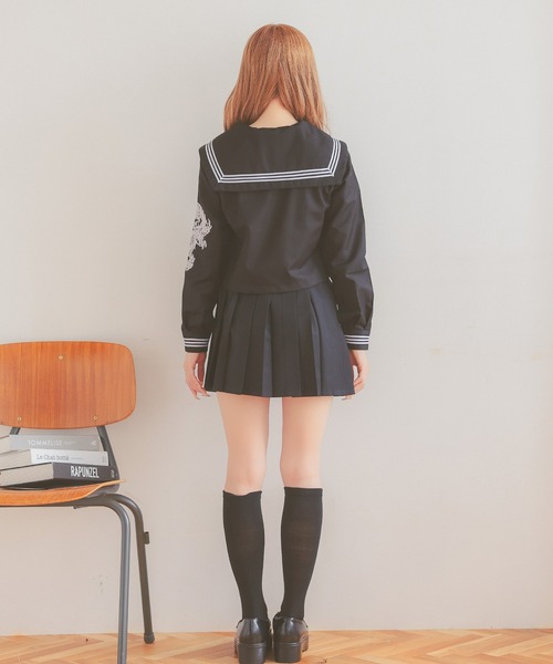 Tika（ティカ）の「コスプレ 制服 セーラー服 かわいい ドラゴン刺繍 体型カバー 長袖 プリーツ ミニ フレアスカート 4点セット（コスチューム/パーティーグッズ・レディース・ブラック×ホワイト/ブラック×ピンク・L/S）」の6枚目の写真