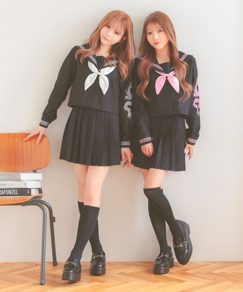 Tika（ティカ）の「コスプレ 制服 セーラー服 かわいい ドラゴン刺繍 体型カバー 長袖 プリーツ ミニ フレアスカート 4点セット（コスチューム/パーティーグッズ・レディース・ブラック×ホワイト/ブラック×ピンク・L/S）」の9枚目の写真