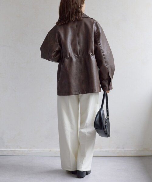 Thevon（ゼボン）の「スタンドネック合皮カバーオール（ブルゾン・レディース・ブラック/ブラウン・FREE）」の17枚目の写真