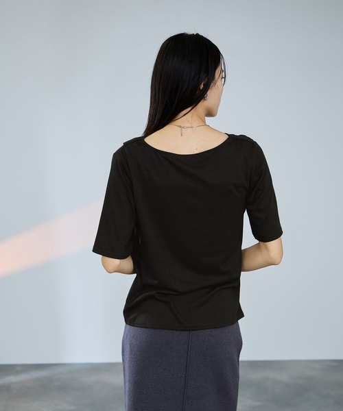 Mac-House(マックハウス)の「milli de l'air ドレープネックプルオーバー(Tシャツ/カットソー・レディース・ライトグレー/オフホワイト/ブラック・M)」の11枚目の写真