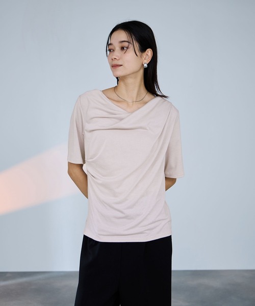 Mac-House(マックハウス)の「milli de l'air ドレープネックプルオーバー(Tシャツ/カットソー・レディース・ライトグレー/オフホワイト/ブラック・M)」の19枚目の写真