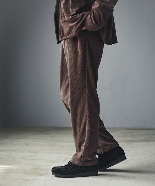 LAKOLE(ラコレ)の「コーデュロイストレートスリムパンツ / 590553(その他パンツ・メンズ・ブラウン/グレイッシュベージュ/ブラック/オリーブ・LARGE/MEDIUM/SMALL)」の3枚目の写真