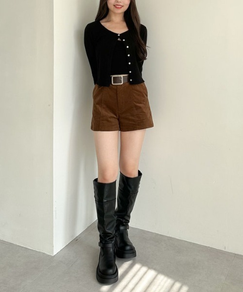 archives（アルシーヴ）の「ローウエストコーデュロイショートパンツ（その他パンツ・レディース・ブラウン/キャメル・MEDIUM）」の17枚目の写真