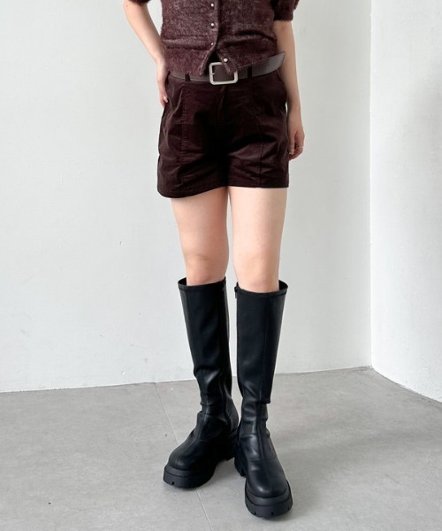 archives（アルシーヴ）の「ローウエストコーデュロイショートパンツ（その他パンツ・レディース・ブラウン/キャメル・MEDIUM）」の21枚目の写真