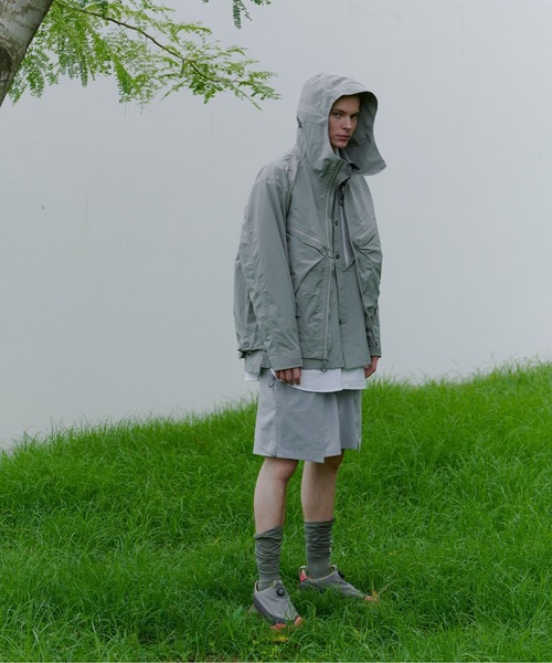 CMF OUTDOOR GARMENT（シーエムエフアウトドアガーメント）の「CMF OUTDOOR GARMENT/シーエムエフ アウトドアガーメント　別注 WEIRED SHELL（マウンテンパーカー・メンズ・ブラック/グレー・L/XL/M）」の18枚目の写真