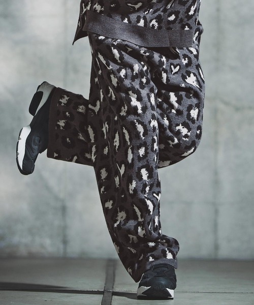 GLIMCLAP(グリムクラップ)の「mp14140-Illusionism Leopard Pattern Knitpants ニットパンツ(192-041-gla-cf)(その他パンツ・メンズ・ブラック/ベージュ/アイボリー/グレー系その他・S/M/L)」の3枚目の写真