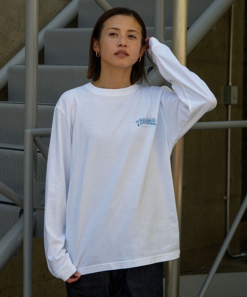 THRASHER（スラッシャー）の「FIRE LOGO L/S T-SHIRTS/THRASHER スラッシャーロゴ 長袖 Tシャツ ロンT 炎 フレーム エフェクト胸ロゴ プリント ストリート スケート（Tシャツ/カットソー・メンズ・ブラック×ブルー/ホワイト×ブルー・MEDIUM/LARGE/X-LARGE/SMALL）」の14枚目の写真