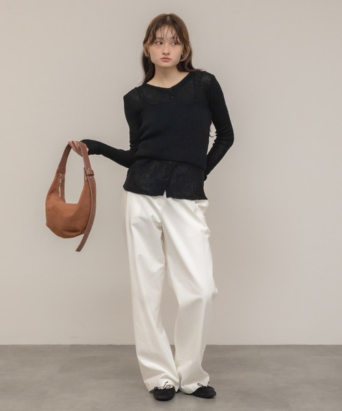 HEILIS(ヘイリス)の「ビスチェ付きレイヤードニットトップス / コンパクト クルーネック 長袖 無地 ガーリー ノームコア カジュアル シンプル 韓国 ブラック ブラウン オフィスカジュアル 秋服 冬服 ニット 赤カーディガン(ニット/セーター・レディース・ブラック/ブラウン・FREE)」の15枚目の写真