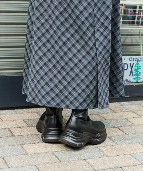 FREAK'S STORE（フリークスストア）の「限定展開　サイド ジップ 厚底 ブーツ（ブーツ・レディース・ブラック/ダークブラウン・36/38/37）」の5枚目の写真