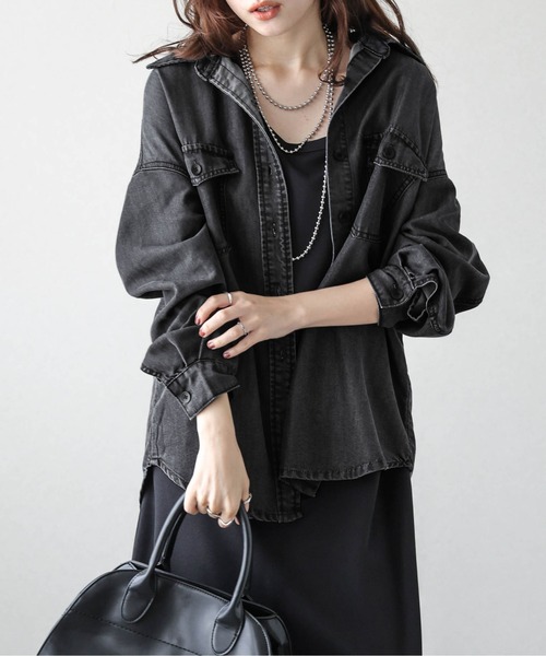 AMELY（エミリー）の「ラウンドヘムデニムシャツ（シャツ/ブラウス・レディース・ブラック/ライトブルー/ブルー・フリー）」の20枚目の写真