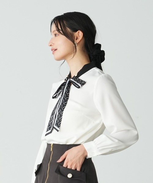 TRUDEA（トルディア）の「スカーフボウタイとろみブラウス（シャツ/ブラウス・レディース・ブラック/ホワイト/ブラウン・MEDIUM）」の5枚目の写真