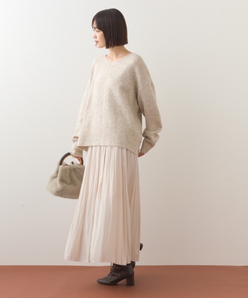 OMNES（オムネス）の「メランジVネックオーバーシルエットニットプルオーバー（ニット/セーター・レディース・ベージュ/ブラウン/ライトグレー/グレー・FREE）」の8枚目の写真