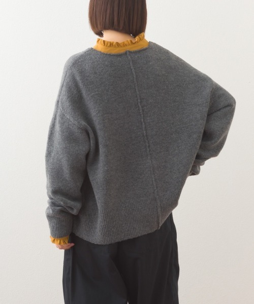 OMNES（オムネス）の「メランジVネックオーバーシルエットニットプルオーバー（ニット/セーター・レディース・ベージュ/ブラウン/ライトグレー/グレー・FREE）」の12枚目の写真