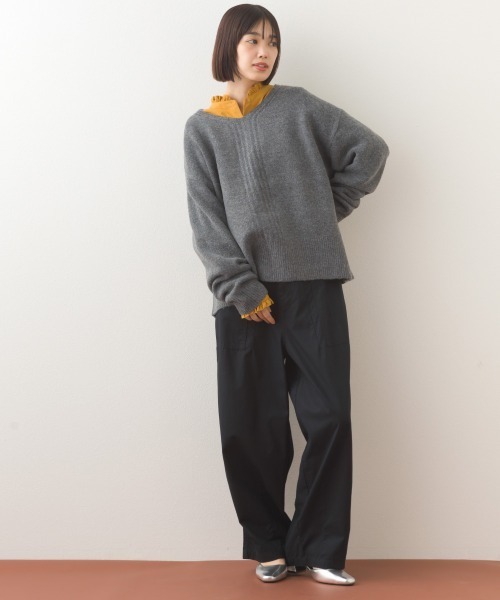 OMNES（オムネス）の「メランジVネックオーバーシルエットニットプルオーバー（ニット/セーター・レディース・ベージュ/ブラウン/ライトグレー/グレー・FREE）」の13枚目の写真