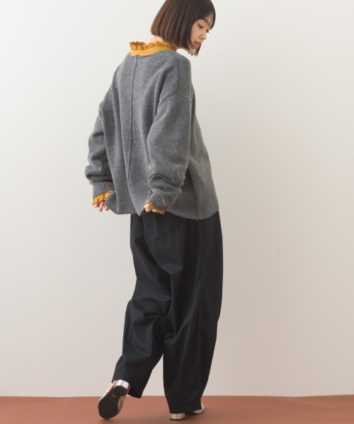 OMNES（オムネス）の「メランジVネックオーバーシルエットニットプルオーバー（ニット/セーター・レディース・ベージュ/ブラウン/ライトグレー/グレー・FREE）」の14枚目の写真