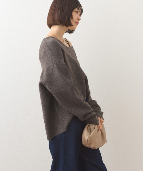 OMNES（オムネス）の「メランジVネックオーバーシルエットニットプルオーバー（ニット/セーター・レディース・ベージュ/ブラウン/ライトグレー/グレー・FREE）」の16枚目の写真