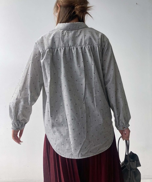 AS KNOW AS plus(アズノゥアズプラス)の「♪多釦スキッパーシャツ(シャツ/ブラウス・レディース・グレイッシュベージュ/ブラック系/ブラック系1/ホワイト系/ホワイト系2/ブラック系2・FREE)」の8枚目の写真