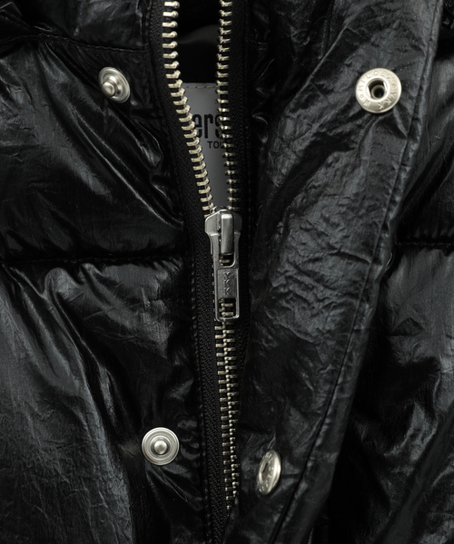 CONVERSE TOKYO(コンバーストウキョウ)の「【HL】METALLIC SHORT DOWN JACKET(ダウンジャケット/コート・レディース・シルバー/ブラック/カーキ・FREE)」の10枚目の写真