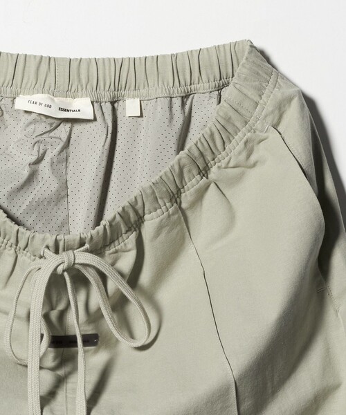 FOG ESSENTIALS（エフオージーエッセンシャルズ）の「＜FEAR OF GOD ESSENTIALS＞オックスフォード リラックス パンツ（スウェットパンツ・メンズ・ベージュ/ブラック・XS/L/M/S）」の6枚目の写真