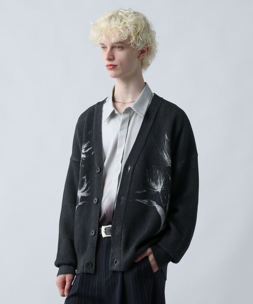 HARE（ハレ）の「デジタルフラワーモチーフカーディガン(HARE)（カーディガン/ボレロ・メンズ・ブルー/ブラック・FREE）」の2枚目の写真