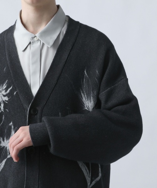 HARE（ハレ）の「デジタルフラワーモチーフカーディガン(HARE)（カーディガン/ボレロ・メンズ・ブルー/ブラック・FREE）」の5枚目の写真