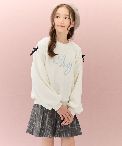 Amourire girl（アムリールガール）の「ぽわん袖フリースプルオーバー（スウェット・キッズ・オフホワイト/サックスブルー・140cm/130cm/160cm/150cm）」の2枚目の写真