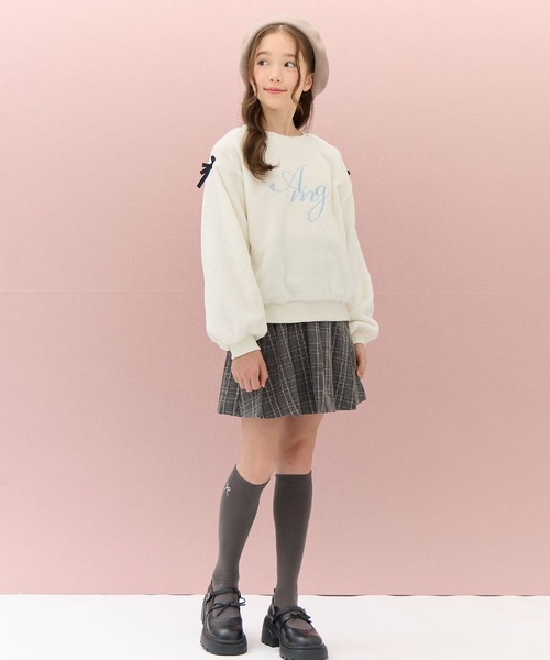 Amourire girl（アムリールガール）の「ぽわん袖フリースプルオーバー（スウェット・キッズ・オフホワイト/サックスブルー・140cm/130cm/160cm/150cm）」の13枚目の写真