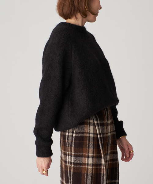 SLOANE（スローン）の「SLOANE スローン 3G天竺アルパカxウール クルーネック  SL10W-979（ニット/セーター・レディース・サックスブルー/ブラック・X-LARGE/MEDIUM）」の4枚目の写真