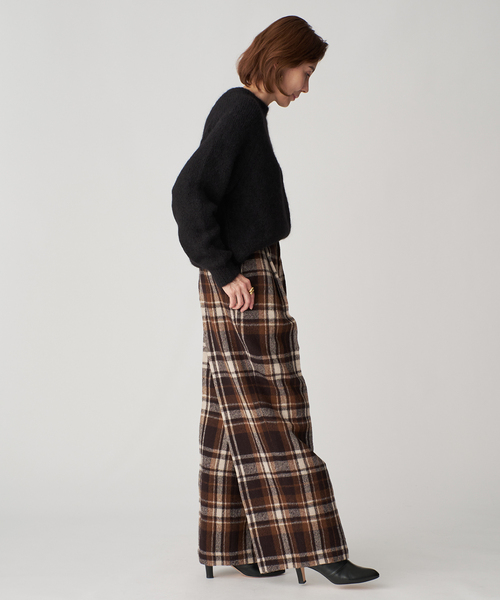 SLOANE（スローン）の「SLOANE スローン 3G天竺アルパカxウール クルーネック  SL10W-979（ニット/セーター・レディース・サックスブルー/ブラック・X-LARGE/MEDIUM）」の8枚目の写真